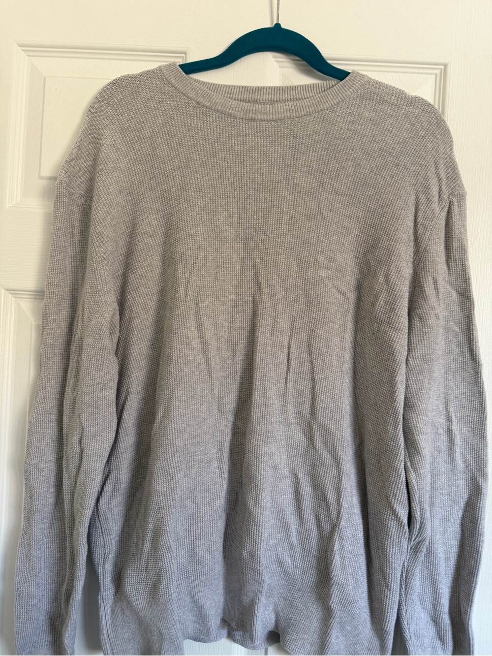 Zara Men's Crewneck Sweater in Light Gray